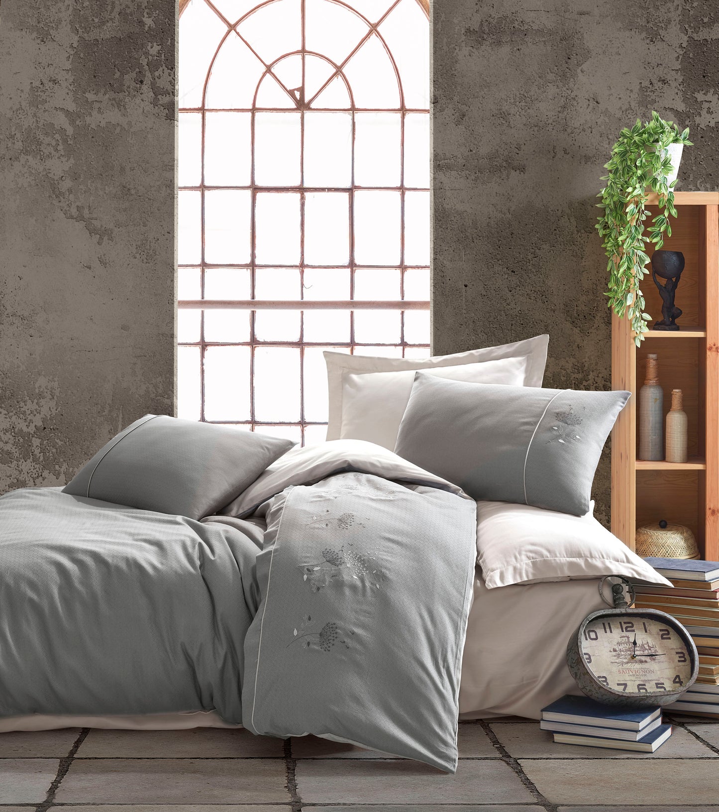Şaheser Lotus 6-Tlg Besticktes Bettwäsche-Set aus 100% Baumwoll-Satin