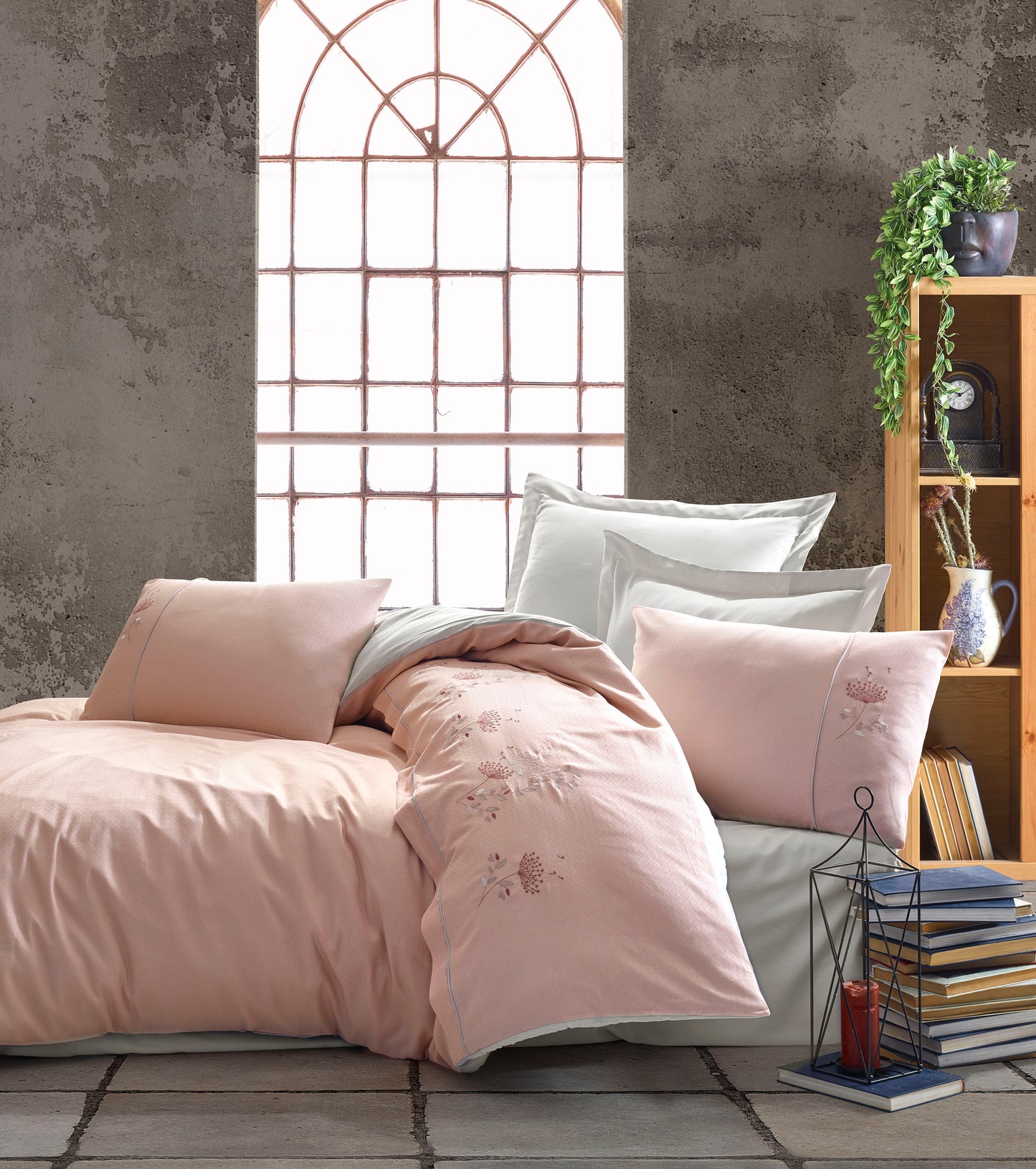 Şaheser Lotus 6-Tlg Besticktes Bettwäsche-Set aus 100% Baumwoll-Satin