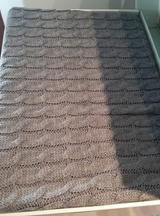 Luxurahome Collection: Strick Bett- / Tagesdecke aus 100% Baumwolle