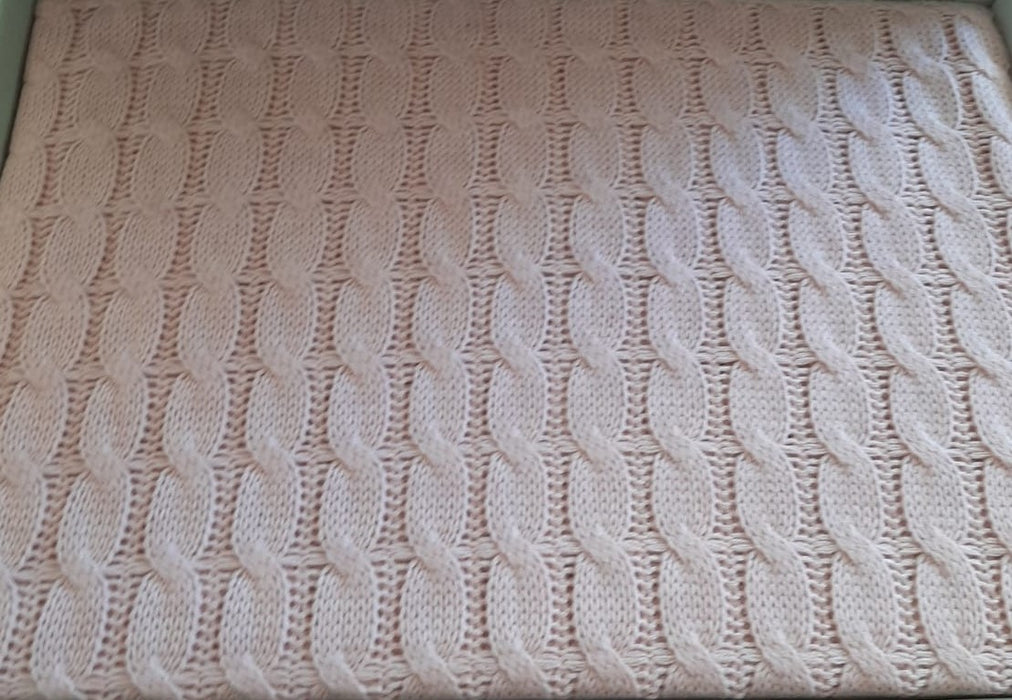 Luxurahome Collection: Strick Bett- / Tagesdecke aus 100% Baumwolle